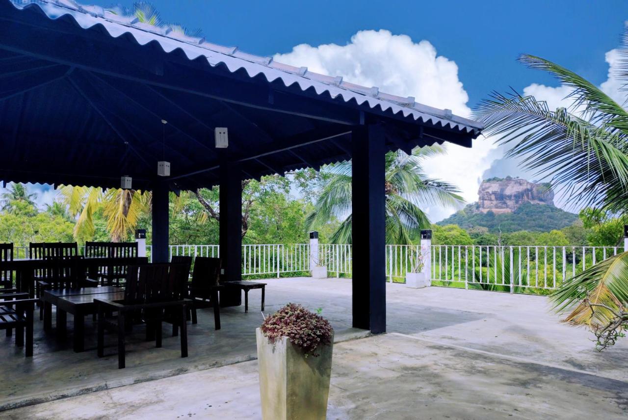 Lakmini Lodge Sigiriya Exterior foto