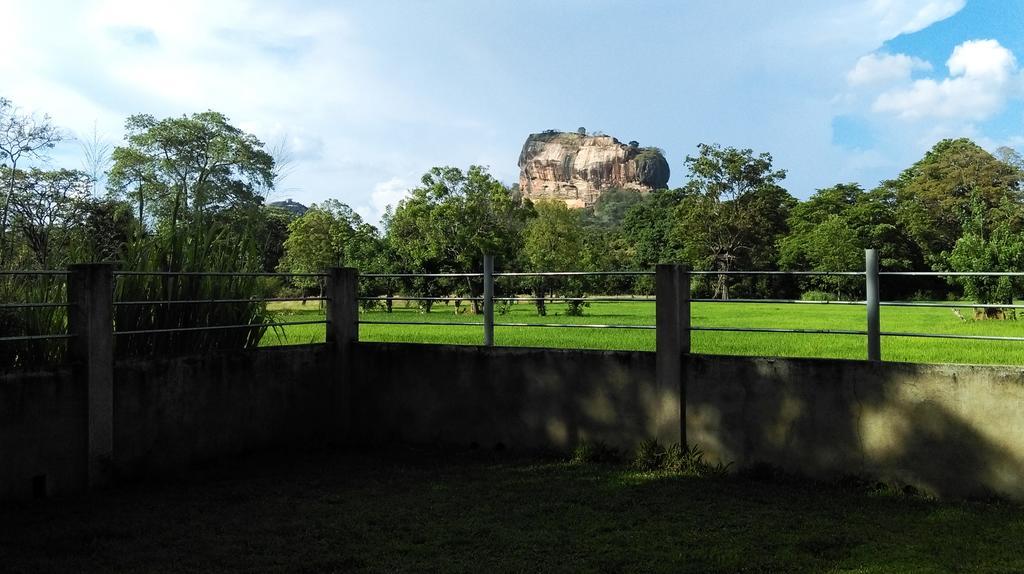 Lakmini Lodge Sigiriya Exterior foto