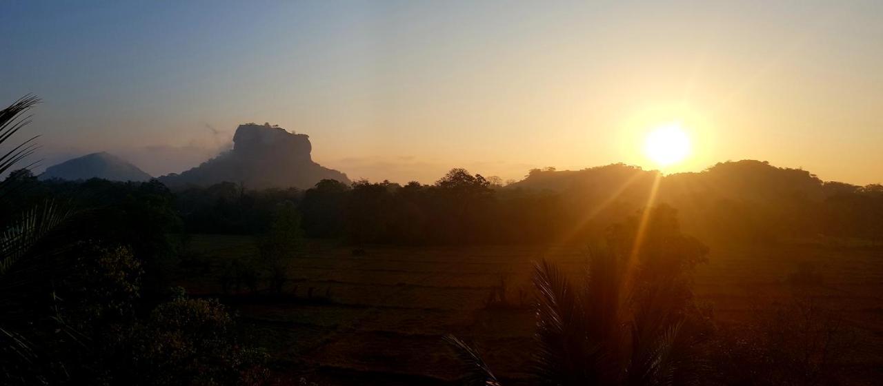 Lakmini Lodge Sigiriya Exterior foto